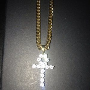 ANKH PENDANT W/ GOLD CHAIN